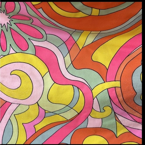 FRANKIES BIKINIS Hailee Steinfeld Bikini Top Wms M Dexter Peace - Picture 5 of 9